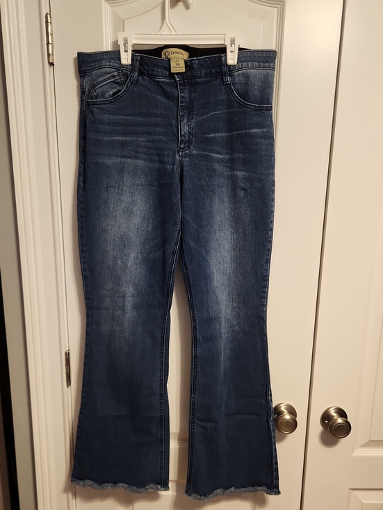 Denim&Co Denim - Democracy Medium Wash Flared Jeans with Raw Hem